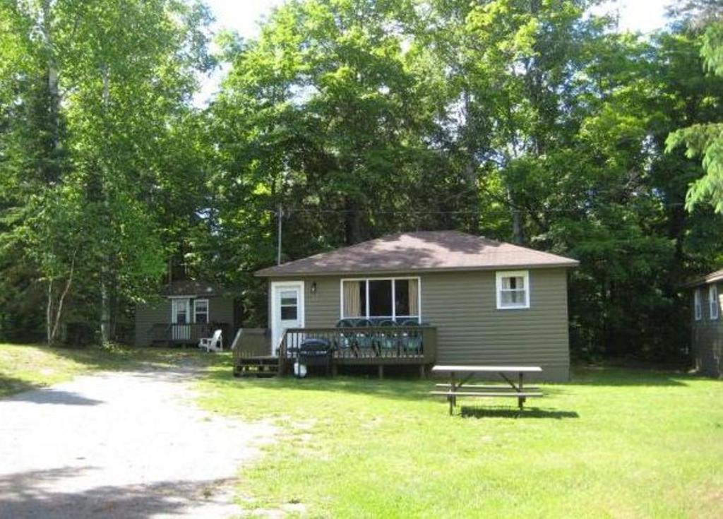 Cloverleaf Cottages Oxtongue Lake Kültér fotó